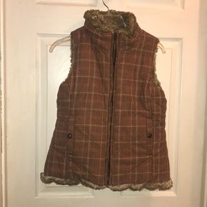 Gap Reversible  Vest